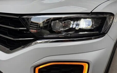 Volkswagen T-Roc I, 2022 год, 1 852 000 рублей, 6 фотография