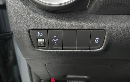 Hyundai Kona I, 2022 год, 1 340 000 рублей, 10 фотография