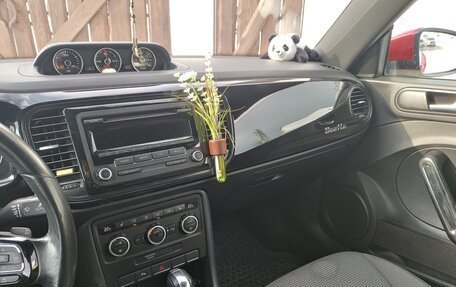 Volkswagen Beetle, 2014 год, 1 600 000 рублей, 11 фотография