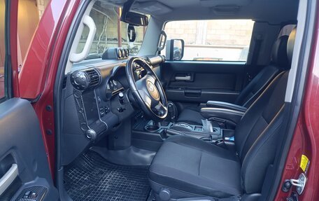 Toyota FJ Cruiser, 2009 год, 3 600 000 рублей, 4 фотография