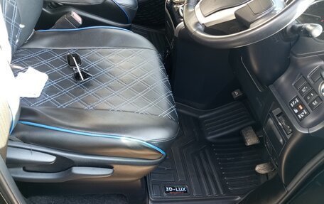 Toyota Voxy III, 2014 год, 1 750 000 рублей, 16 фотография