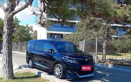 Toyota Voxy III, 2014 год, 1 750 000 рублей, 22 фотография