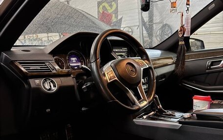 Mercedes-Benz E-Класс, 2011 год, 1 600 000 рублей, 9 фотография