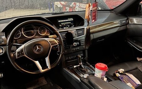 Mercedes-Benz E-Класс, 2011 год, 1 600 000 рублей, 7 фотография