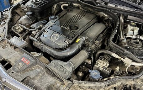 Mercedes-Benz E-Класс, 2011 год, 1 600 000 рублей, 8 фотография