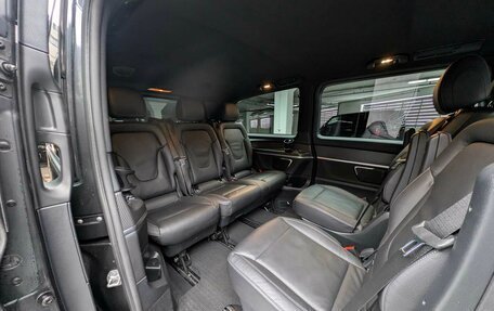 Mercedes-Benz V-Класс, 2019 год, 4 797 000 рублей, 12 фотография