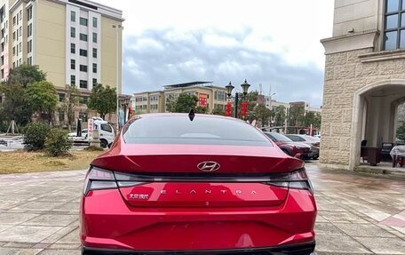 Hyundai Elantra, 2021 год, 1 400 001 рублей, 5 фотография