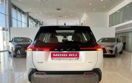 Toyota RAV4, 2025 год, 5 200 000 рублей, 4 фотография