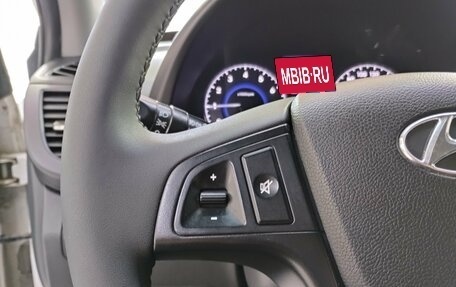 Hyundai Solaris II рестайлинг, 2013 год, 800 000 рублей, 9 фотография