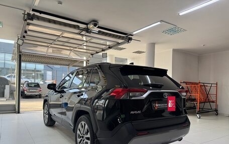 Toyota RAV4, 2021 год, 3 750 000 рублей, 4 фотография