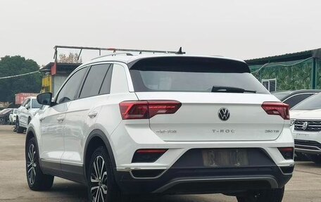 Volkswagen T-Roc I, 2022 год, 1 435 000 рублей, 6 фотография