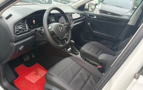 Volkswagen T-Roc I, 2022 год, 1 435 000 рублей, 7 фотография