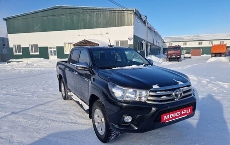 Toyota Hilux VIII, 2019 год, 3 450 000 рублей, 2 фотография