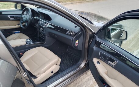 Mercedes-Benz E-Класс, 2010 год, 1 630 000 рублей, 8 фотография