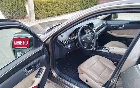 Mercedes-Benz E-Класс, 2010 год, 1 630 000 рублей, 5 фотография