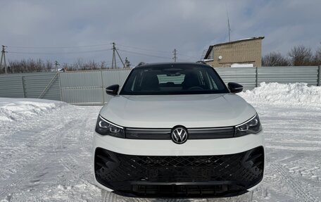 Volkswagen Tiguan, 2025 год, 4 670 000 рублей, 4 фотография