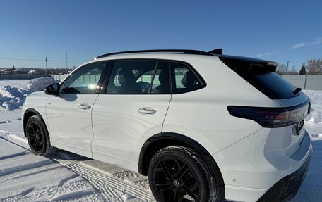 Volkswagen Tiguan, 2025 год, 4 670 000 рублей, 15 фотография