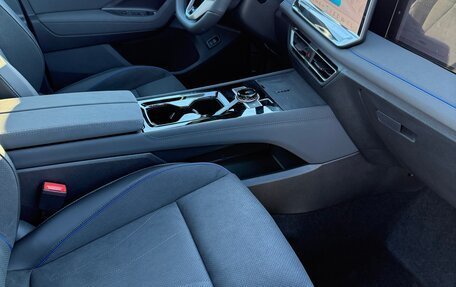 Volkswagen Tiguan, 2025 год, 4 670 000 рублей, 26 фотография