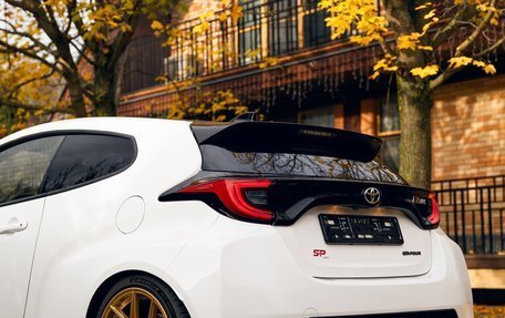 Toyota Yaris, 2020 год, 3 333 333 рублей, 6 фотография