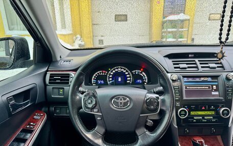 Toyota Camry, 2014 год, 1 950 000 рублей, 21 фотография