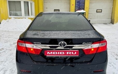 Toyota Camry, 2014 год, 1 950 000 рублей, 16 фотография