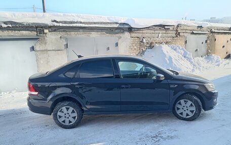 Volkswagen Polo VI (EU Market), 2018 год, 930 000 рублей, 2 фотография