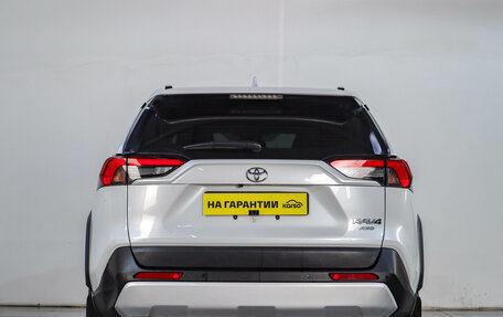 Toyota RAV4, 2024 год, 3 919 000 рублей, 5 фотография