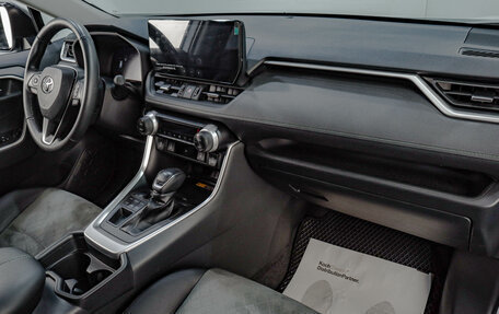 Toyota RAV4, 2024 год, 3 919 000 рублей, 9 фотография