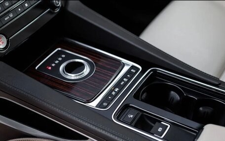 Jaguar F-Pace, 2018 год, 3 400 000 рублей, 10 фотография