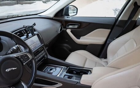 Jaguar F-Pace, 2018 год, 3 400 000 рублей, 4 фотография