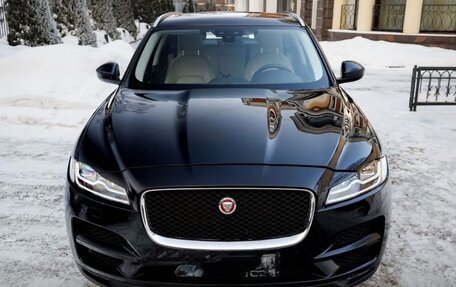 Jaguar F-Pace, 2018 год, 3 400 000 рублей, 13 фотография