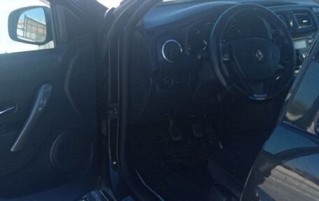 Renault Sandero II рестайлинг, 2015 год, 880 000 рублей, 3 фотография