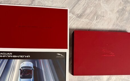 Jaguar F-Pace, 2018 год, 3 400 000 рублей, 22 фотография