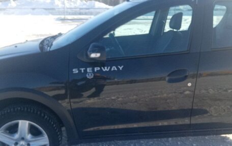 Renault Sandero II рестайлинг, 2015 год, 880 000 рублей, 9 фотография