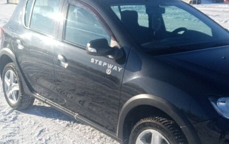 Renault Sandero II рестайлинг, 2015 год, 880 000 рублей, 12 фотография