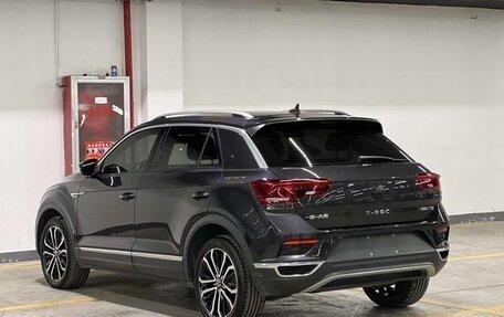 Volkswagen T-Roc I, 2022 год, 1 490 000 рублей, 4 фотография