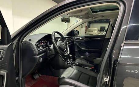 Volkswagen T-Roc I, 2022 год, 1 490 000 рублей, 6 фотография