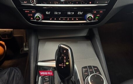 BMW 5 серия, 2019 год, 3 638 000 рублей, 18 фотография