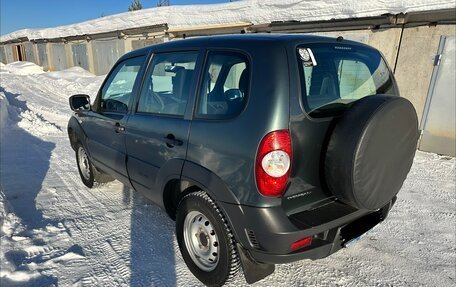 Chevrolet Niva I рестайлинг, 2018 год, 785 000 рублей, 3 фотография