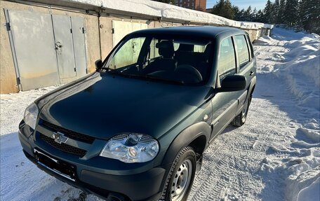 Chevrolet Niva I рестайлинг, 2018 год, 785 000 рублей, 4 фотография