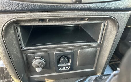 Chevrolet Niva I рестайлинг, 2018 год, 785 000 рублей, 11 фотография