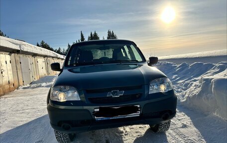 Chevrolet Niva I рестайлинг, 2018 год, 785 000 рублей, 5 фотография