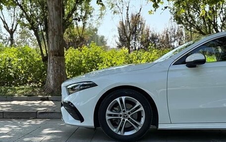 Mercedes-Benz A-Класс, 2022 год, 2 250 000 рублей, 4 фотография