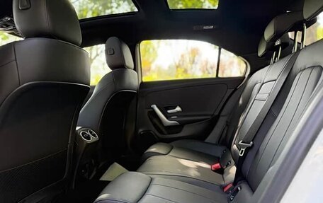 Mercedes-Benz A-Класс, 2022 год, 2 250 000 рублей, 16 фотография