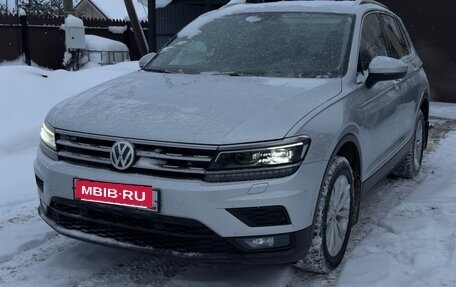 Volkswagen Tiguan II, 2018 год, 2 200 000 рублей, 10 фотография