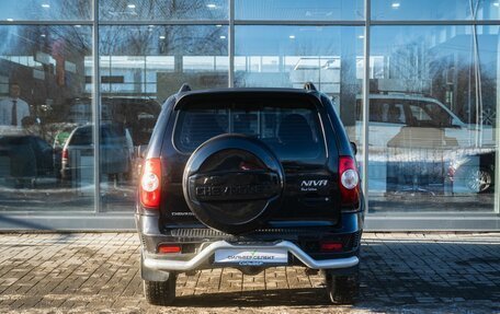 Chevrolet Niva I рестайлинг, 2010 год, 400 000 рублей, 4 фотография