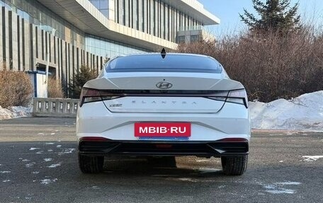 Hyundai Elantra, 2022 год, 1 260 000 рублей, 5 фотография