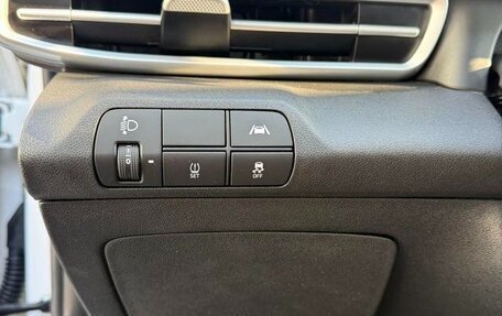 Hyundai Elantra, 2022 год, 1 260 000 рублей, 15 фотография