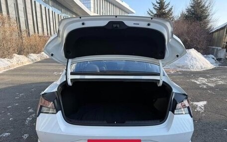 Hyundai Elantra, 2022 год, 1 260 000 рублей, 19 фотография