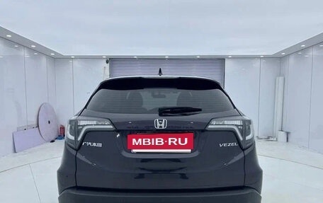 Honda Vezel, 2022 год, 1 490 000 рублей, 5 фотография